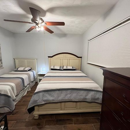 Bayshore Yatch Tennis Condo 2Br 3 Beds, Walking Distance To Beautiful Quite Beach Клиъруотър Бийч Екстериор снимка